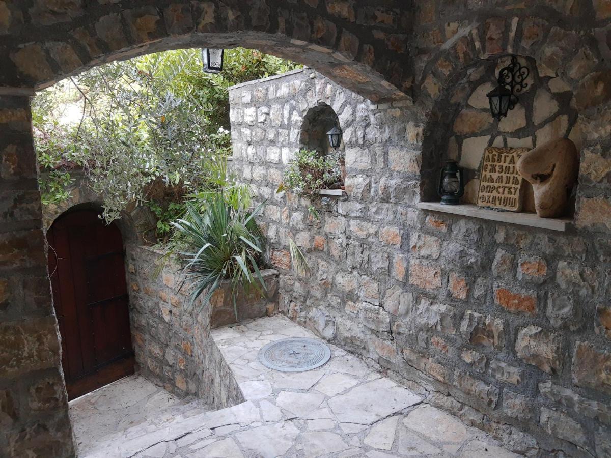 Sea-Side Old Stone Villa With A Private Garden Budva Exterior foto